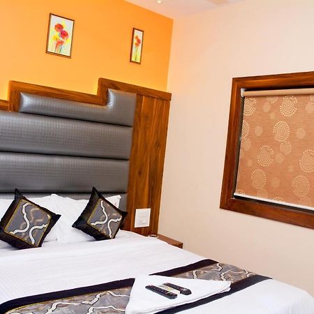 Hotel Nest N Rest - Mumbai  Buitenkant foto
