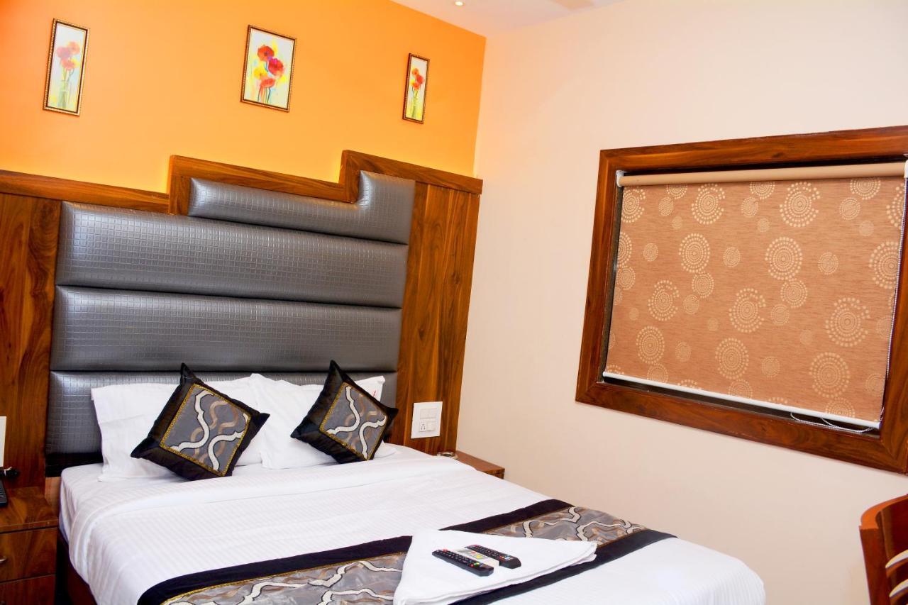 Hotel Nest N Rest - Mumbai  Buitenkant foto