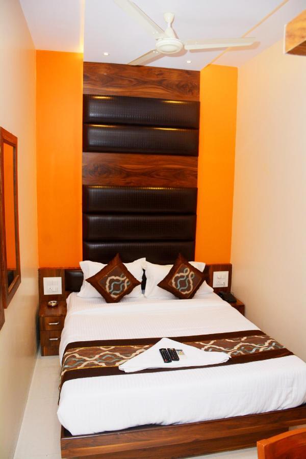 Hotel Nest N Rest - Mumbai  Buitenkant foto