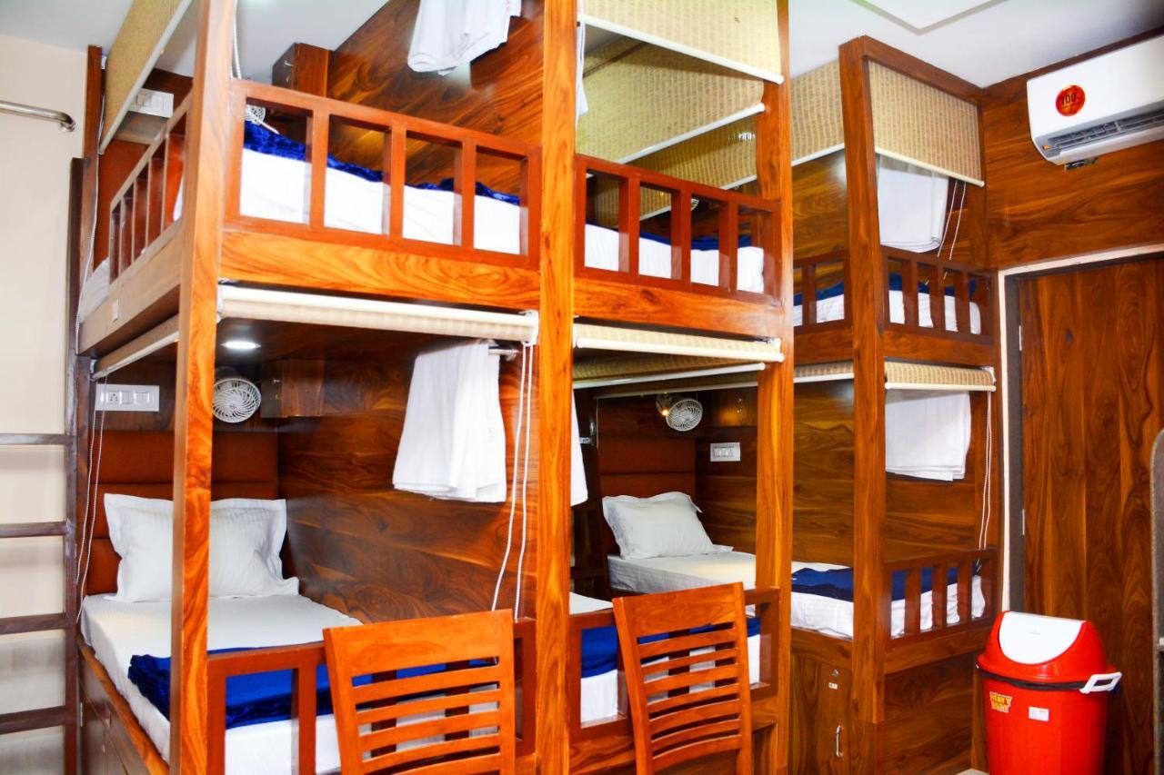 Hotel Nest N Rest - Mumbai  Buitenkant foto