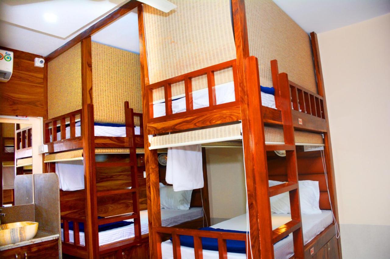 Hotel Nest N Rest - Mumbai  Buitenkant foto
