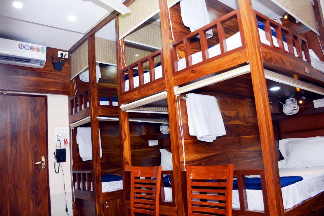 Hotel Nest N Rest - Mumbai  Buitenkant foto