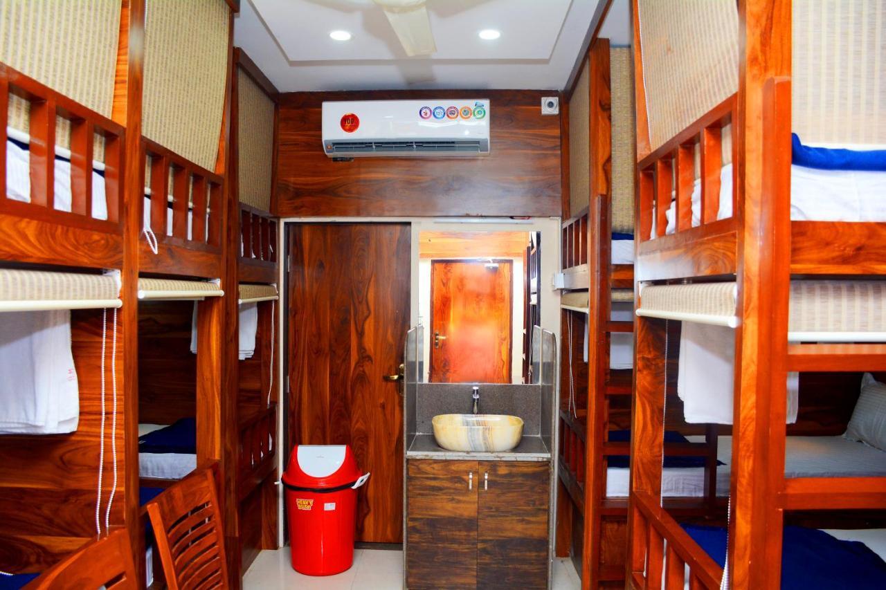 Hotel Nest N Rest - Mumbai  Buitenkant foto